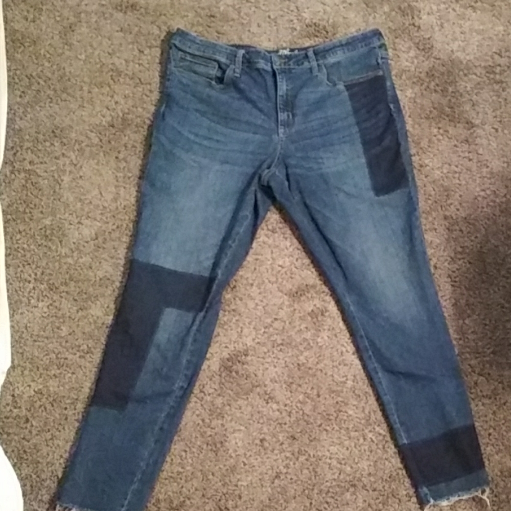 Universal Thread High Rise Skinny Jeans